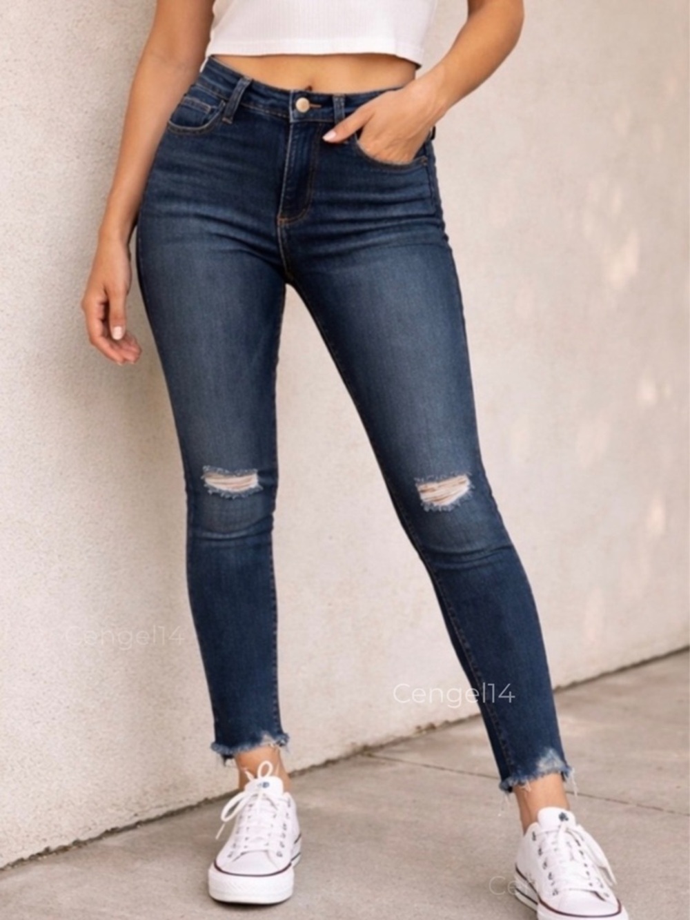 Wishlist “The Sarah” Distressed Raw Hem Skinny Jeans Dark Wash Juniors 1 NWT